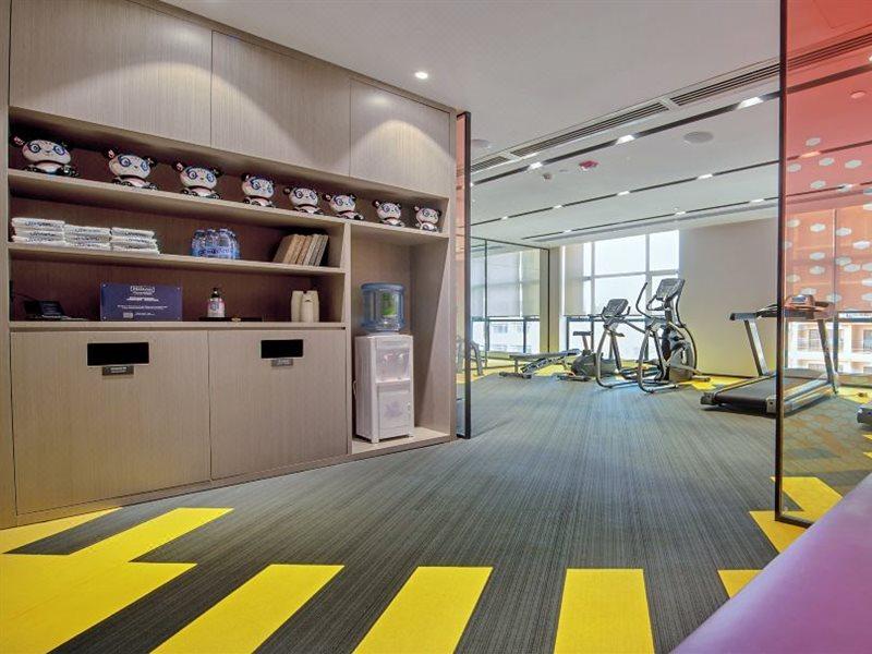 Hampton By Hilton Nanning Wuxiang Hotel Exterior foto